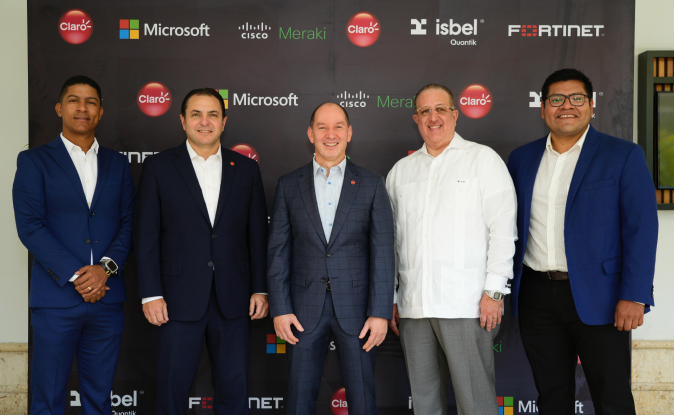 Claro Meetup Zona Este impulsa la transformación digital en la industria de la hospitalidad Las soluciones de Claro Cloud Empresarial optimizan costos, tiempo y rendimiento para empresas de cualquier tamaño y sector.